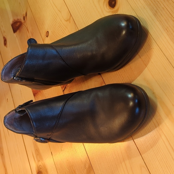 Dankso Booties - Picture 4 of 7